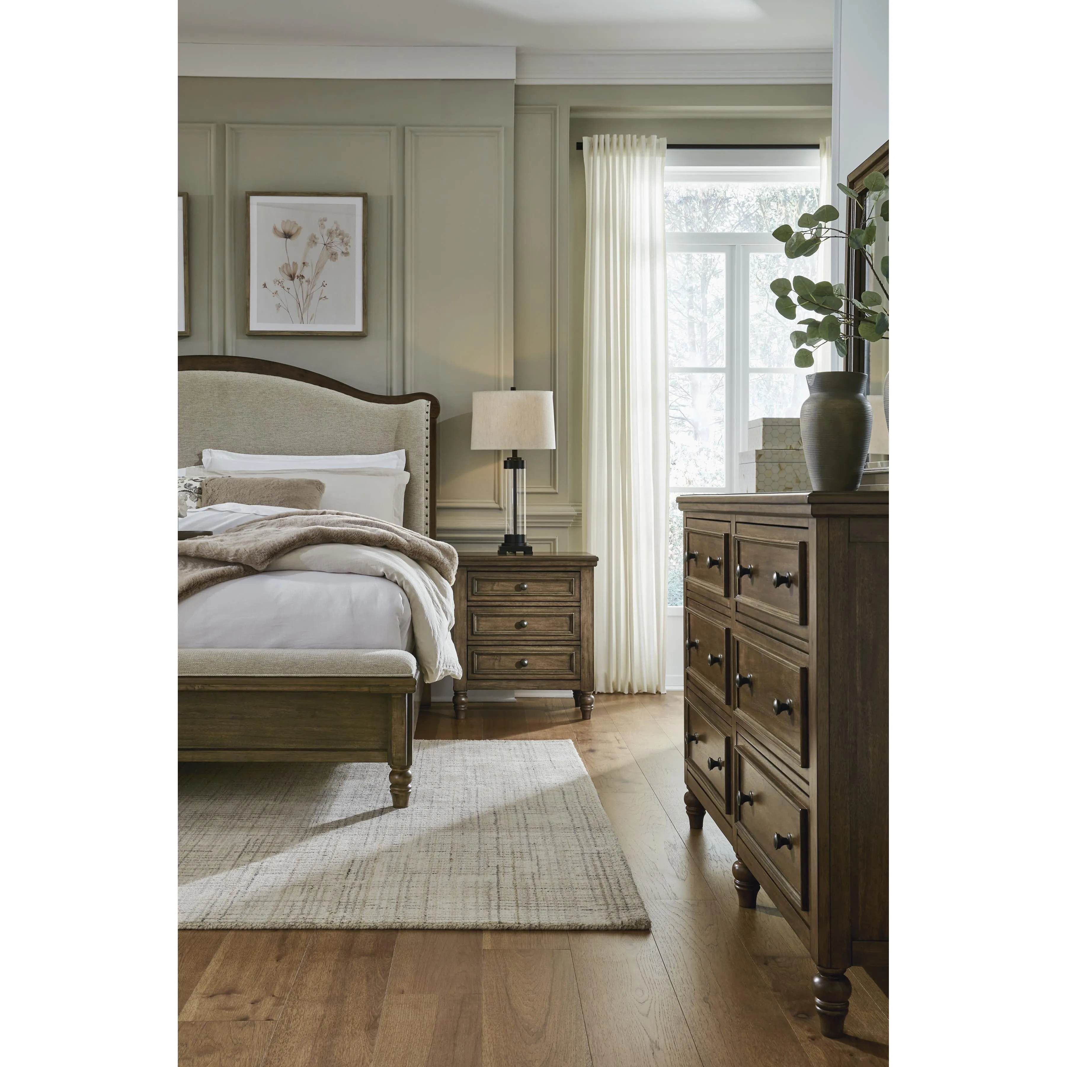 Benchcraft Sturlayne B787B5 California King Upholstered Panel Bed