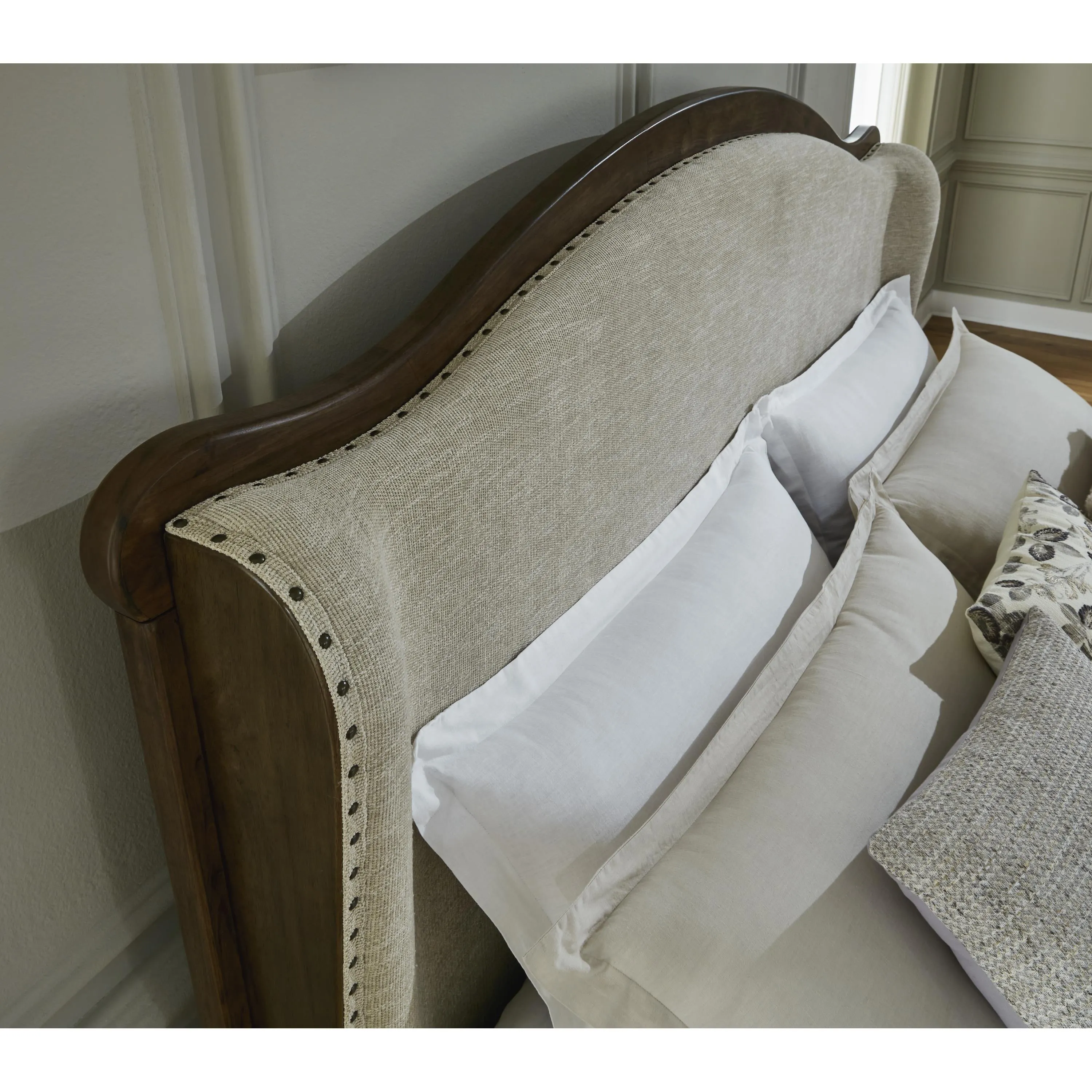 Benchcraft Sturlayne B787B5 California King Upholstered Panel Bed