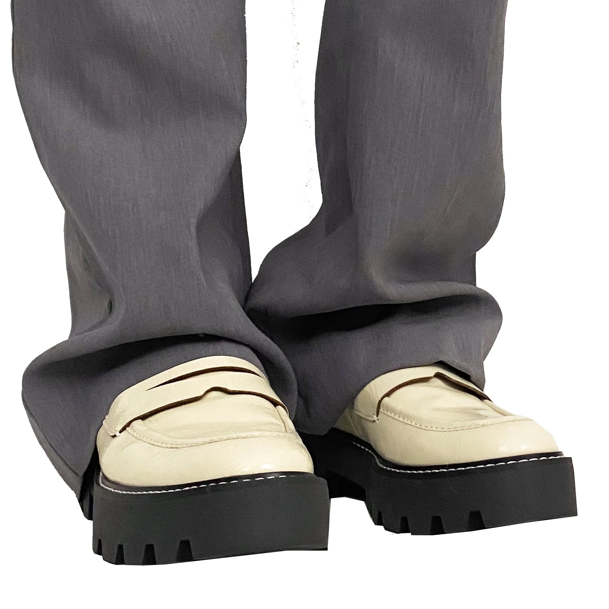 Creamy Loafers (8.5)o