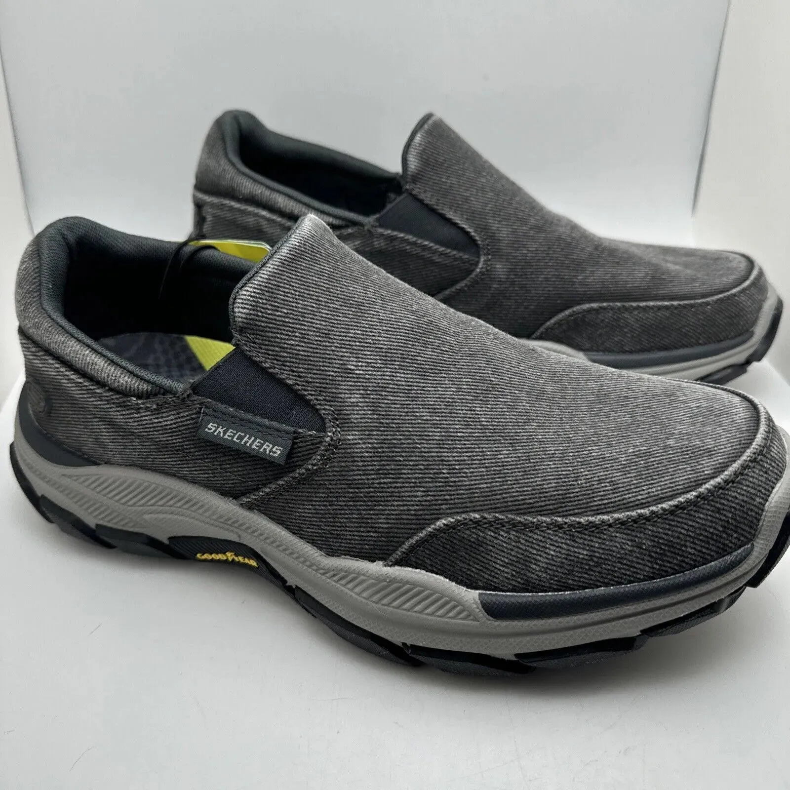 Skechers Mens Fallston Relaxed Fit Memory Foam Shoes