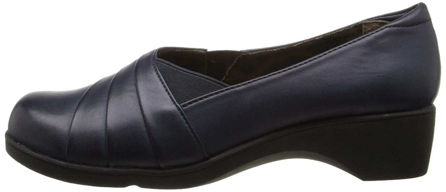 Soft Style Hush Puppies Women's Kambra Slip-On Loafer