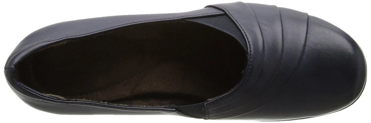 Soft Style Hush Puppies Women's Kambra Slip-On Loafer