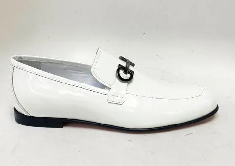Style: 24020P-White