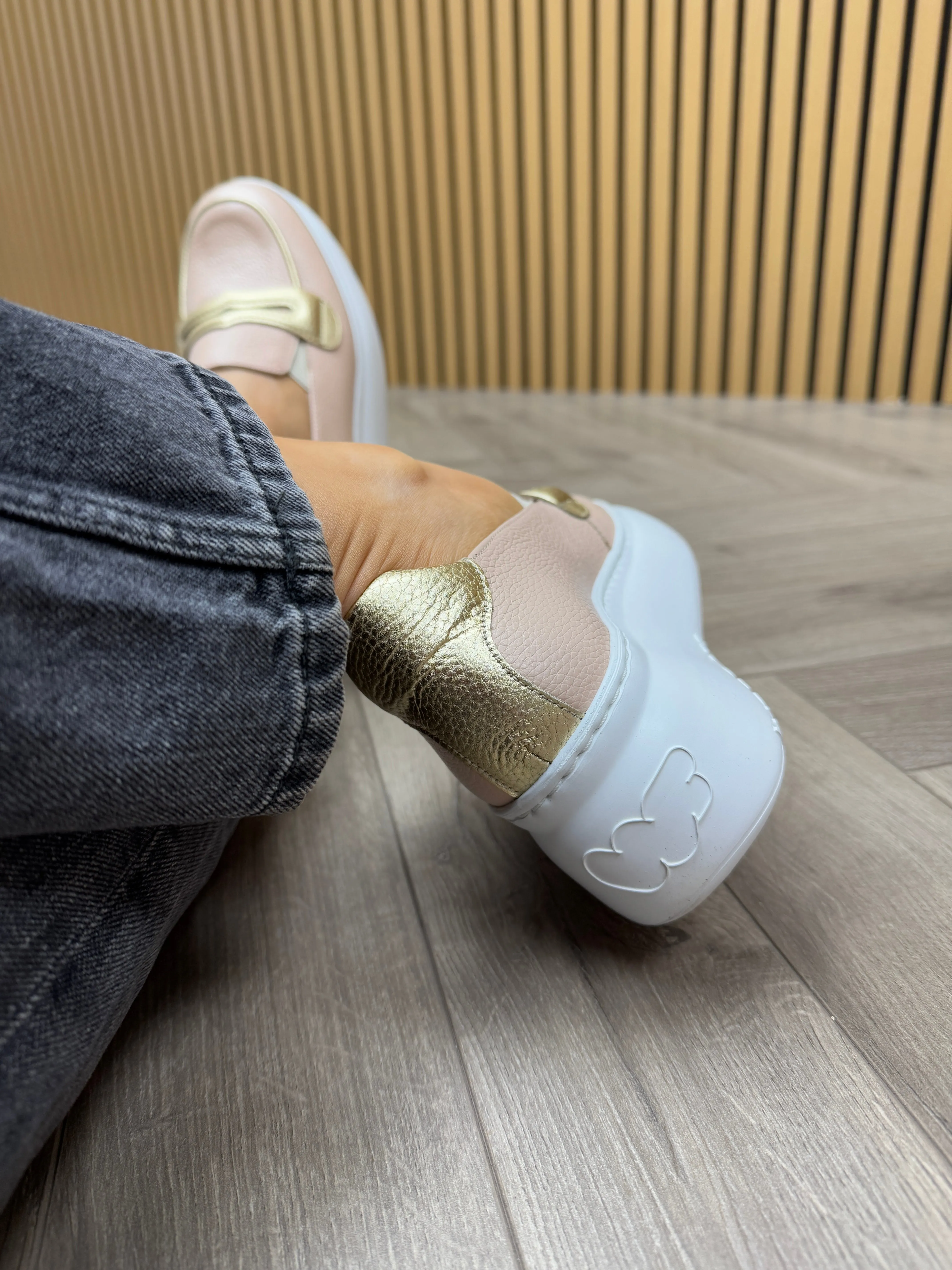 Wonders (SS25) Elevated Loafer with Metallic Detail A-2671 - Wild Palo/Max Platino (W15)