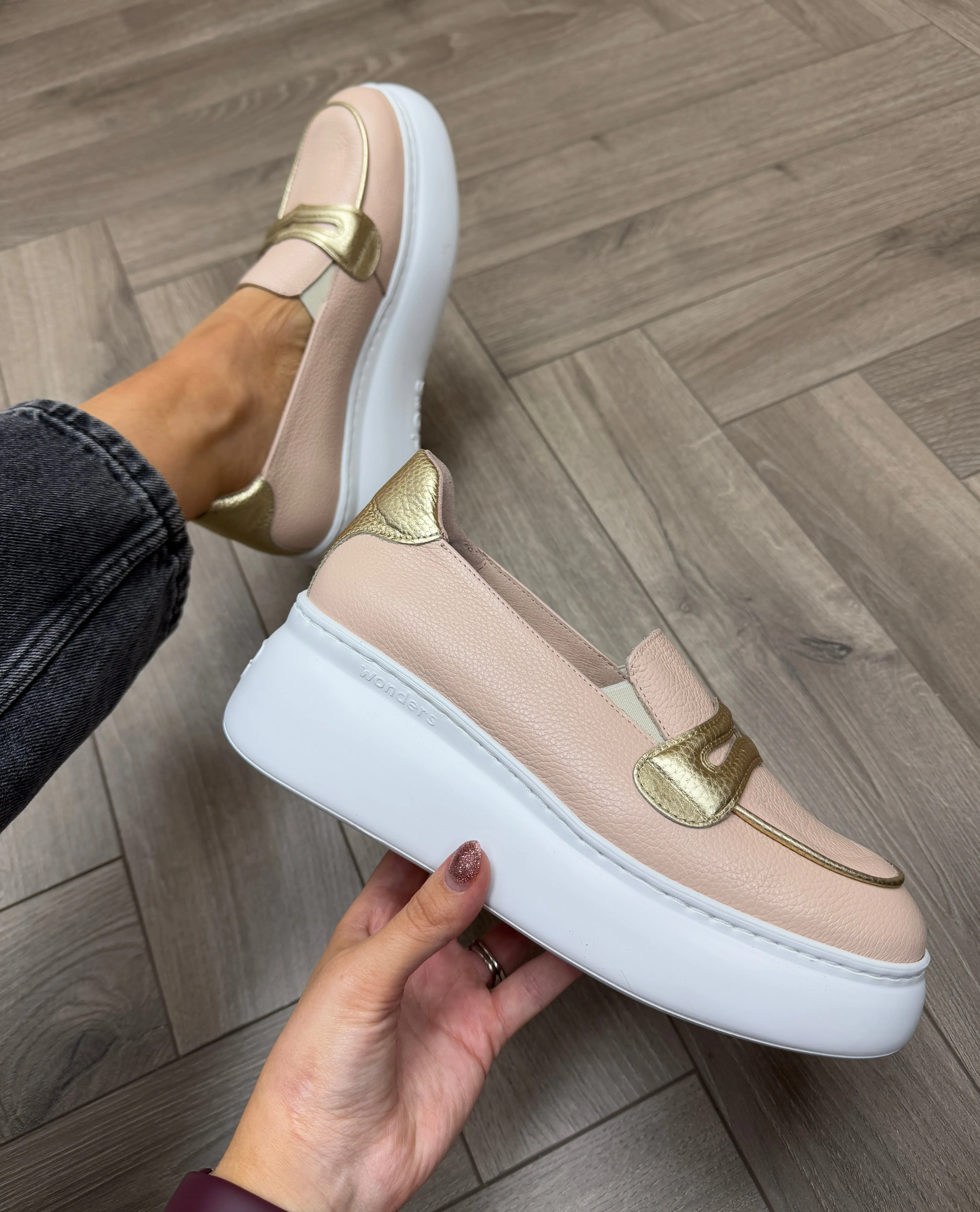 Wonders (SS25) Elevated Loafer with Metallic Detail A-2671 - Wild Palo/Max Platino (W15)