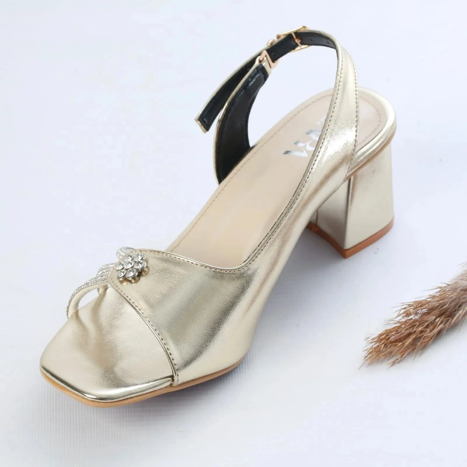 ZARA FANCY BLOCK-HEEL (GOLDEN)